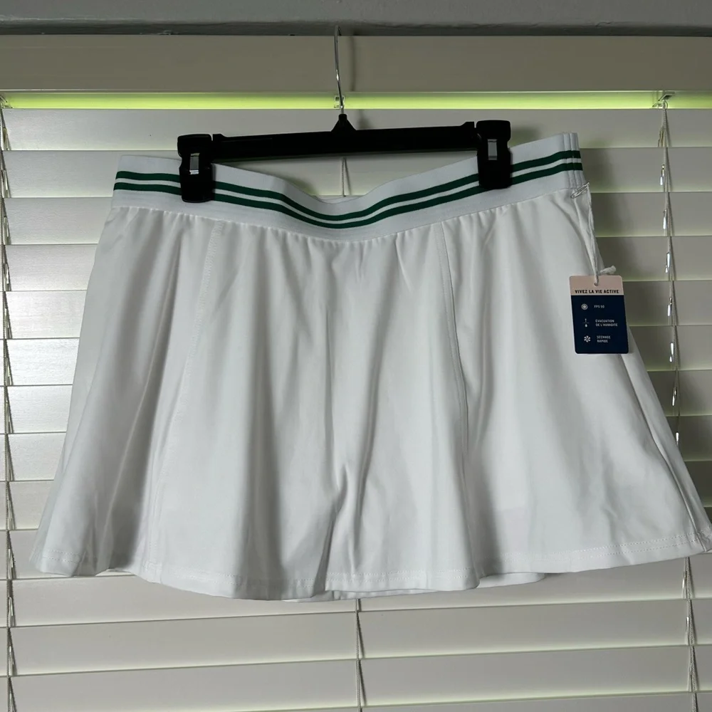 Tommy Bahama Everyday Active White Skort with Green Stripes on waist
